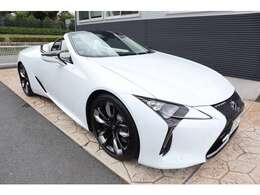 ◇◇LC500コンバーチブルが入庫いたしました！◇◇