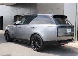 ジャガー・ランドローバー正規販売店ならではの高品質！厳選したお車を展示中