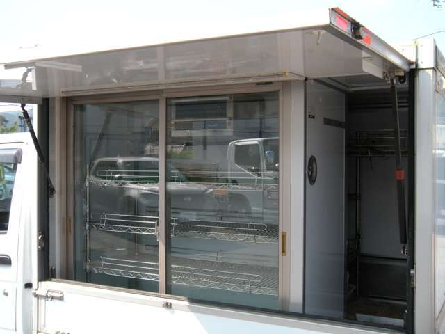 ☆装備充実の1台☆ぜひ現車をご覧ください☆