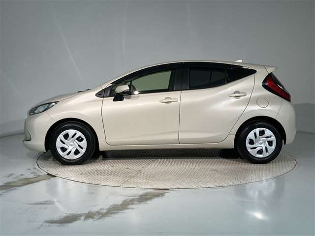 ご購入して頂いた車両は、ご納車前に、しっかり点検・整備してからの、ご納車になります。点検箇所は、エンジンオイル交換・ワイパーゴム・ブレーキ点検・調整・その他を確認の上、ご納車いたします。