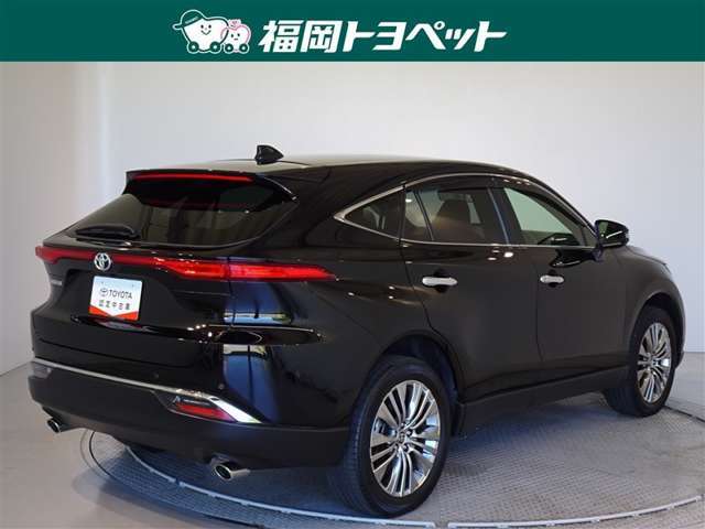 色は人気のブラックです。