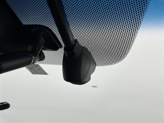 【運転席操作部】快適なドライブを楽しむための機能が装備されています！運転席から触れるので、使いやすいです！除菌プランいれていただくと、さらに清潔で安心していただけます！