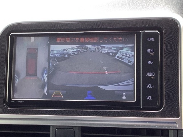 全方位モニターがついています！　車の周囲を360°安全確認できるので、普段の駐車はもちろんの事、縦列駐車や幅寄せの際にも活躍してくれますよ。