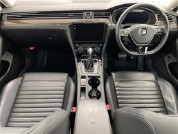 【インパネ全体】全方位で視界が広く、高い目線で運転もしやすいです！