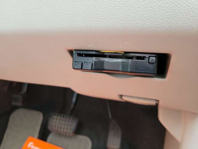ETC車載器付いています