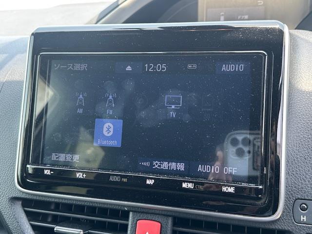 【Bluetooth】ナビゲーションと携帯電話/スマートフォンをBluetooth接続することができます。接続するとハンズフリーで使用することができるので、とても便利です！