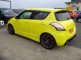 大きな凹みや傷も皆無でとてもキレイです！見ていただいたら必ず気に入っていただける自信があります！外装ピッカピカ！