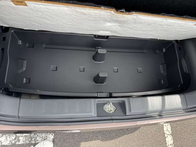 クルマ販売はもちろん、車検・整備、板金・塗装 まで、お客様のトータルカーライフをサポートいたします！まずはお気軽にフリーダイヤル【0078-6002-156211】までお問い合わせください。