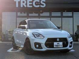 営業時間は9：30～18：30です（定休日：月曜日・第三火曜日※祝日の場合は翌日がお休みとなっております）ご来店前にお電話いただけると幸いです。