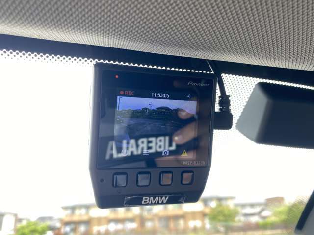 LIBERALAは、BMW・メルセデス・アウディというドイツのプレミアム3ブランドを中心とした、各ブランドを同時に乗り較べる事ができます。