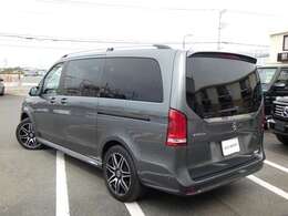 今、話題のクリーンディーゼルエンジンと電子制御9速ATが軽快な走りを演出してくれます！！　10.25インチMBUX搭載ナビ・地デジ・360°カメラ・ETC＆Burmesterサウンド