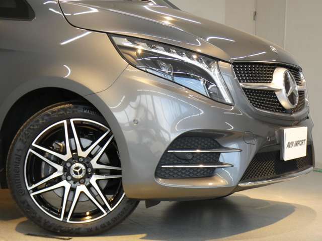 今、話題のクリーンディーゼルエンジンと電子制御9速ATが軽快な走りを演出してくれます！！　10.25インチMBUX搭載ナビ・地デジ・360°カメラ・ETC＆Burmesterサウンド