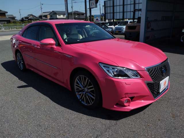 車体色名称はモモタロウです