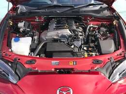 きれいなエンジンルームです