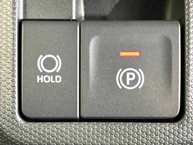 【シートヒーター】寒い日に重宝するシートヒーター！エアコンより早く温まってくれるので寒がりの人も安心ですね♪エアコンの温風は乾燥するから苦手、という方にもをおすすめです。