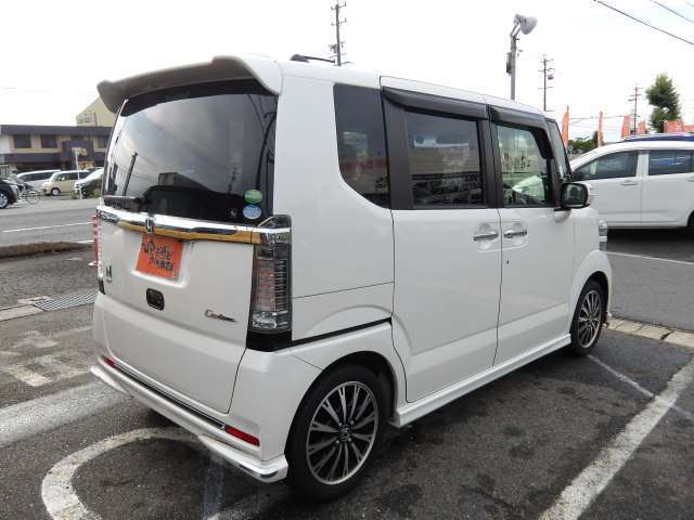 後右斜めからです。
