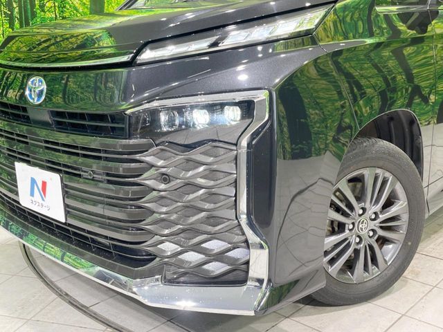 【LEDヘッドライト】悪天候や夜間走行時も良好な視界を確保し安心して運転できる高輝度LEDヘッドライトを装備！点灯速度が早く、消費電力も抑えられています。