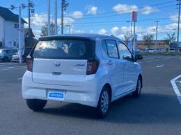 全国に店舗を展開しているのでどこでもお取り寄せが可能です！この車が気になるけど遠方だから・・・と諦める必要はありません！※別途陸送費が必要です。