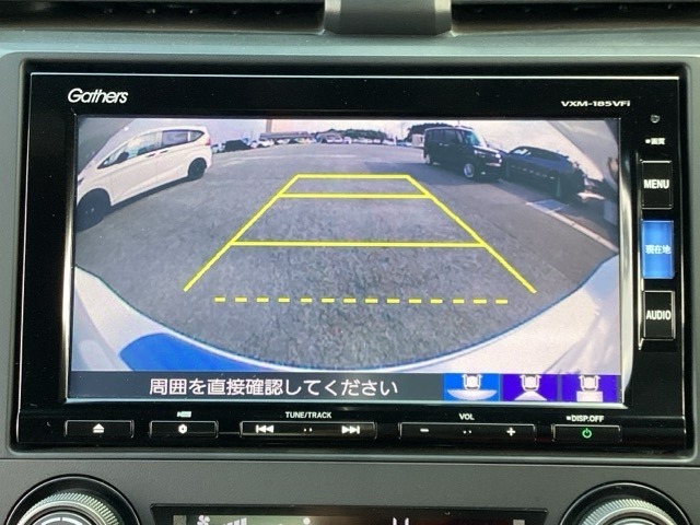 バックカメラも装備しております。車庫入れの苦手なお客様、もうご心配いりません。バックカメラがあれば、ぶつける心配無し？！重宝してくれると思いますよ＾＾