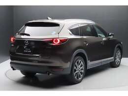 下取ワンオーナーのCX-8が入荷しました。ガソリンエンジンの6人乗りで、サンルーフ・BOSEサウンド・本革シートの豪華装備が魅力です。走行距離も2.1万Kmと少なくお奨めですよ！