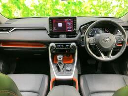 「この車の写真をもっと見たい」「状態が気になる」「この装備はついている？」どんな小さな疑問でもお気軽にお問い合わせください！