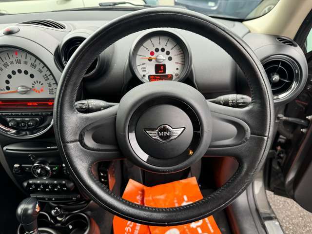 ヘタりのないキレイな状態です！使用感もございません！