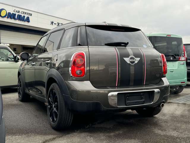 外装も特に目立つ大きな傷やヘコみ等も無くキレイな状態です！