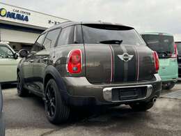 外装も特に目立つ大きな傷やヘコみ等も無くキレイな状態です！