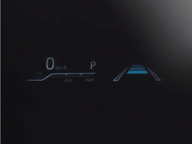 ヘッドアップディスプレイ(HUD)付！、フロントウインドウガラスに運転支援システムの作動状況や走行に関するさまざまな情報を表示することができます。