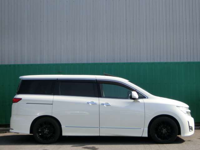 ☆自動車任意保険（三井住友海上）同時加入頂ければ、もれなくフロントガラス3面撥水コートもしくは希望ナンバーサービス中☆