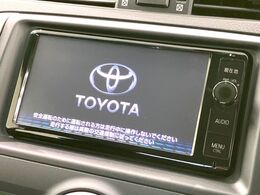 【純正ナビ】人気の純正ナビを装備。オーディオ機能も充実しており、Bluetooth接続すればお持ちのスマホやMP3プレイヤーの音楽を再生可能！毎日の運転がさらに楽しくなります！！