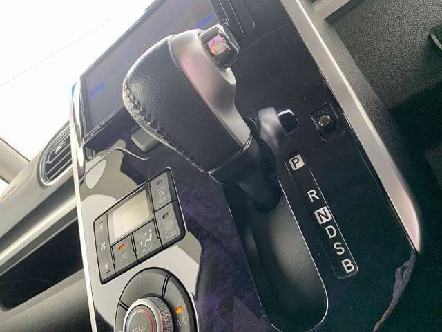 SDナビTV　Bluetooth　バックカメラ　ETC　前後ドラレコ　両側電動スライドドア　スマートアシスト　ハーフレザーシート　スマートキー　プッシュスタート　LEDオートライト　LEDフォグ　試乗OK