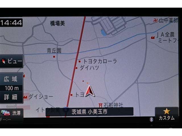 メモリーナビゲーション（ Pioneer製 ： carrozzeria AVIC-RL901）を装備しています。初めて行く場所も道に迷うことなく安心です。