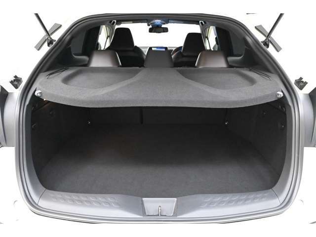 トノカバーを装着すると、外から荷物を見られることがなく、盗難防止にもなります。