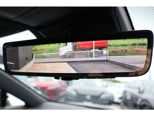 純正オプション、デジタルインナーミラー、新車時のみ注文できるオプションです