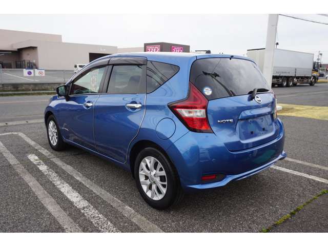 お待たせしました！大人気車種入荷致しました。スタッフの厳選車両！1度ご覧になって下さい！在庫確認のご連絡はこちら→【0078-6002-090075】