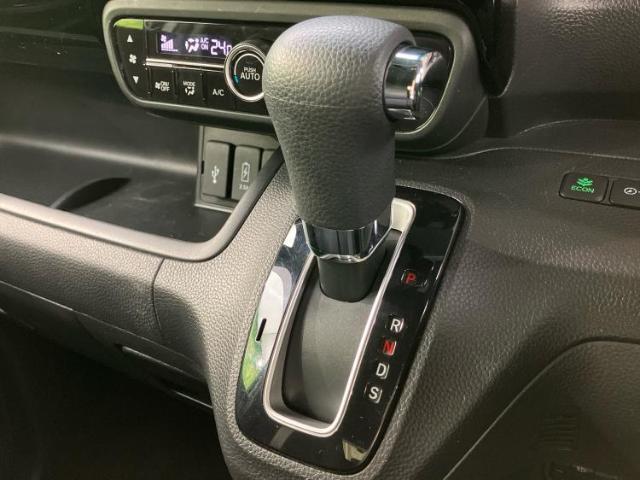 国産車から輸入車まで多様なお客様のニーズのお応えできるように、全国規模で豊富な在庫展開！車のことならWECARSへ！