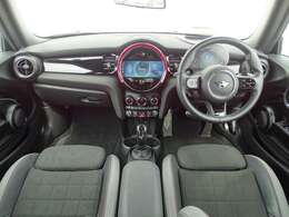 他社では車両価格が安くても膨大な諸経費で総支払額が高いケースが多く見受けられます…当社では整備費＆保証料込価格になりますのでご安心です♪