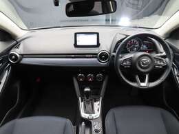 室内もご覧の通りにキレイですよ。ぜひ、実際にお座りになってお確かめください。