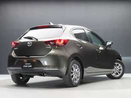 【レンタカーUP】弊社のレンタカー部門で使用したMAZDA2を、中古車として販売開始いたしました。キズやヘコミが少し多いお車ですので、状態をご確認のうえご検討ください。