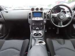 お客様のカーライフを全力でサポート致します♪任意保険・車検・板金・社外ナビ交換・タイヤ交換！！何でもご相談下さい＾＾