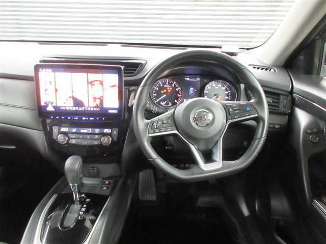 運転席はその車の重要ポイント。ぜひ実際にご乗車ください。お待ちしてます。