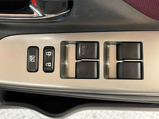 もし電動格納ミラー機能がなくても後付けできるものもあります！気になる方は是非一度ご相談を！！
