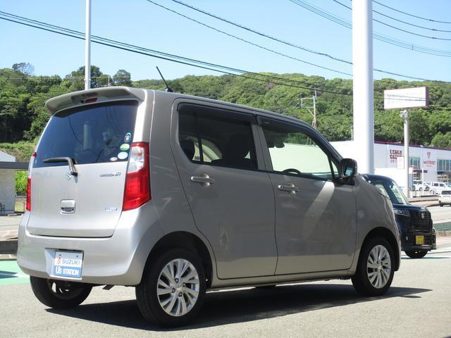 色はスチールシルバーメタリックです！