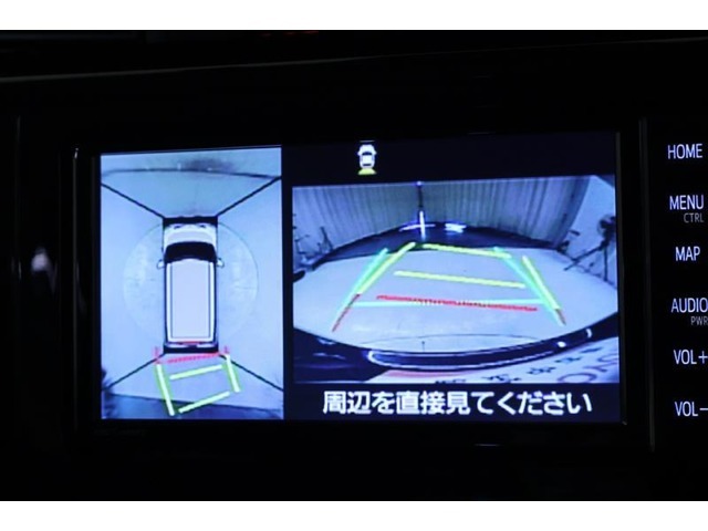 ハンドル操作に連動してガイドラインが変化するバックモニター搭載！クルマは構造上たくさんの死角がありますので、とても便利な機能です。あくまで補助の為の装備ですのでバックは目視での確認が大事ですよ！