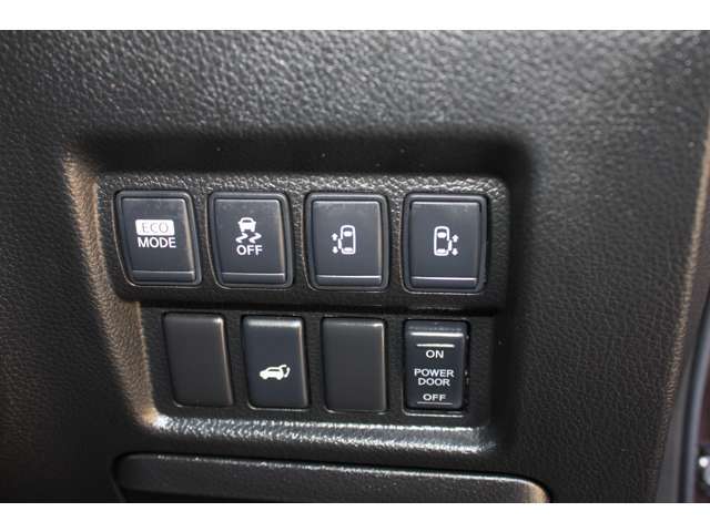 両側電動ドアやパワーバックドアなど装備充実！お問い合わせはお気軽に027-343-4190.sankyo8585＠net.email.ne.jp☆