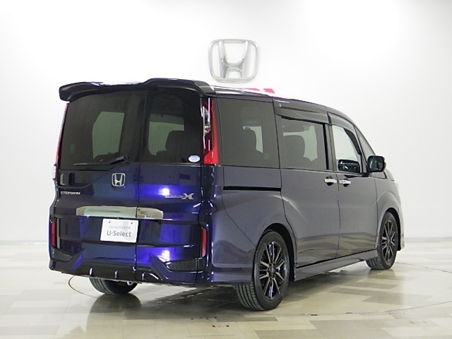 【ご案内】弊社では東京都を基点に算出したお支払額を総額表示しております。東京都以外にお住まいのお客様は、地域により圏外登録納車（輸送）費用が別途必要となります。ご了承お願い致します。