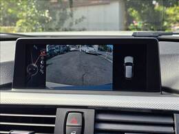 【純正ナビ】人気の純正ナビを装備しております。ナビの使いやすさはもちろん、オーディオ機能も充実！キャンプや旅行はもちろん、通勤や買い物など普段のドライブも楽しくなるはず♪