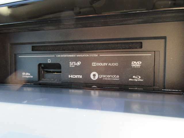 ■装備■ 純正SDナビ　フルセグTV　Blu-ray　CD　DVD再生　Bluetooth接続　ラジオ
