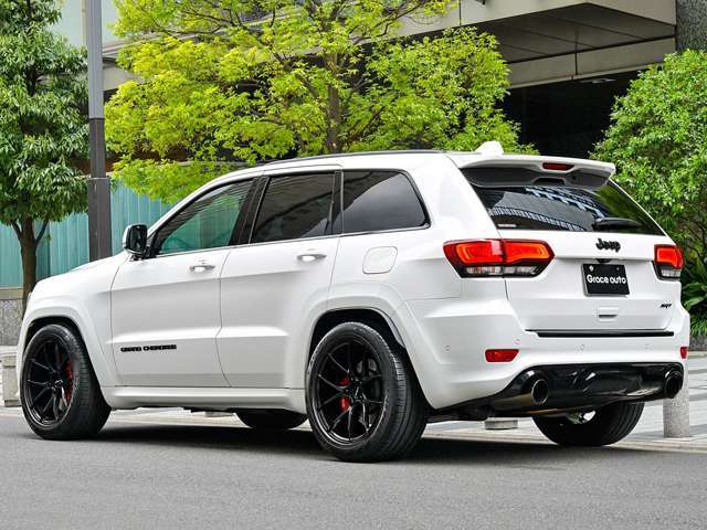 ジープ グランドチェロキー SRT8 4WD 2018年 2.0万キロ (東京都